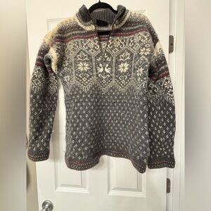 Women’s Nordic Knit Sweater Medium
